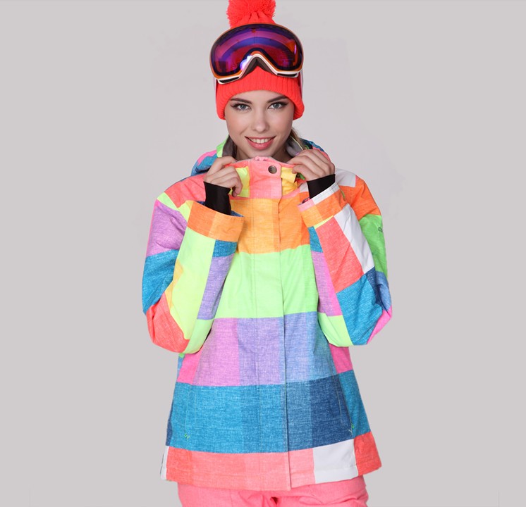 冲锋衣定做，冲锋衣工厂，专业冲锋衣定制，重庆冲锋衣定制，重庆冲锋衣定制